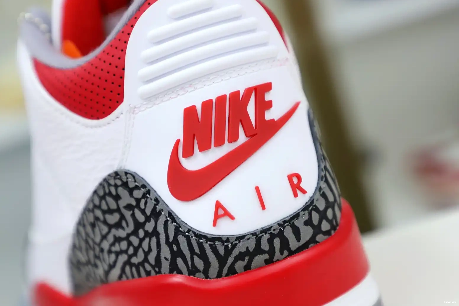 AIR 3RETRO JORDAN Kimikick 0502